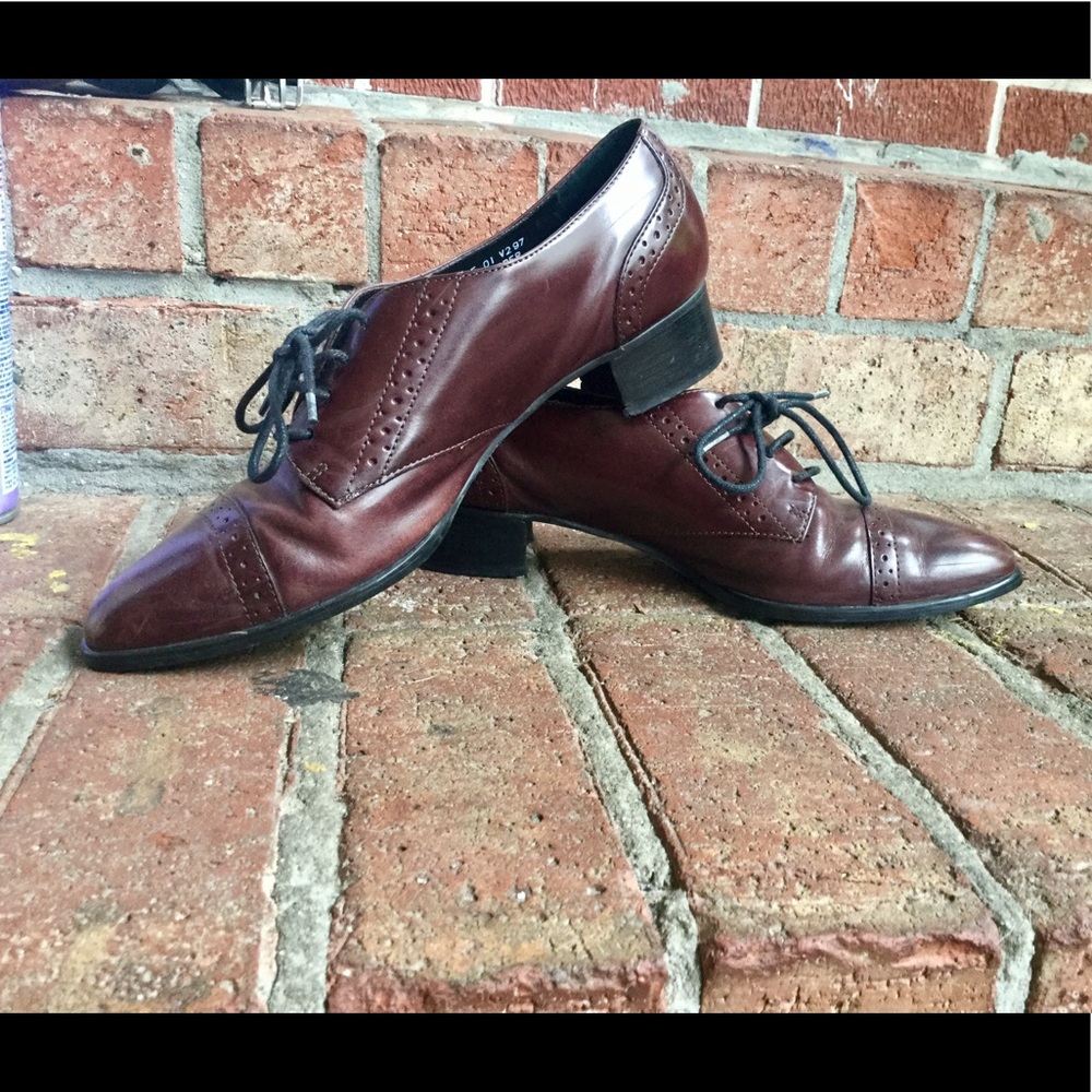 Bass & Co Oxford leather heeled shoes size 8M